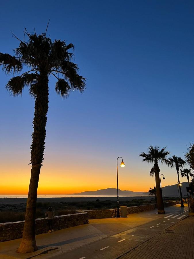 TarifaMiCasa Mar Tirreno Villa Bagian luar foto